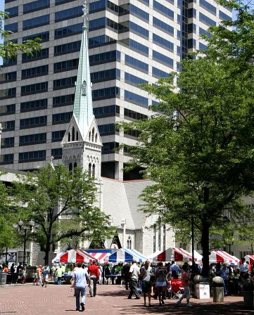 christ-church-cathedral-and-tents-at-strawberry-festival