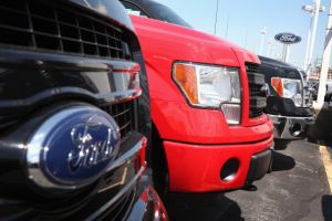 US Auto Sales Rise In May On Demand For Trucks, SUV's