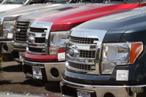 US Auto Sales Rise In May On Demand For Trucks, SUV's