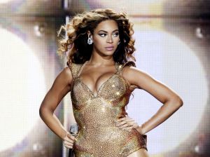 Beyonce Performs at The Staples Center