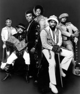 UNSPECIFIED - JANUARY 01: Photo of ISLEY BROTHERS; Ernie, Kelly, Ronald, Chris Jasper, Rudolph and Marvin (Photo by Gilles Petard/Redferns)