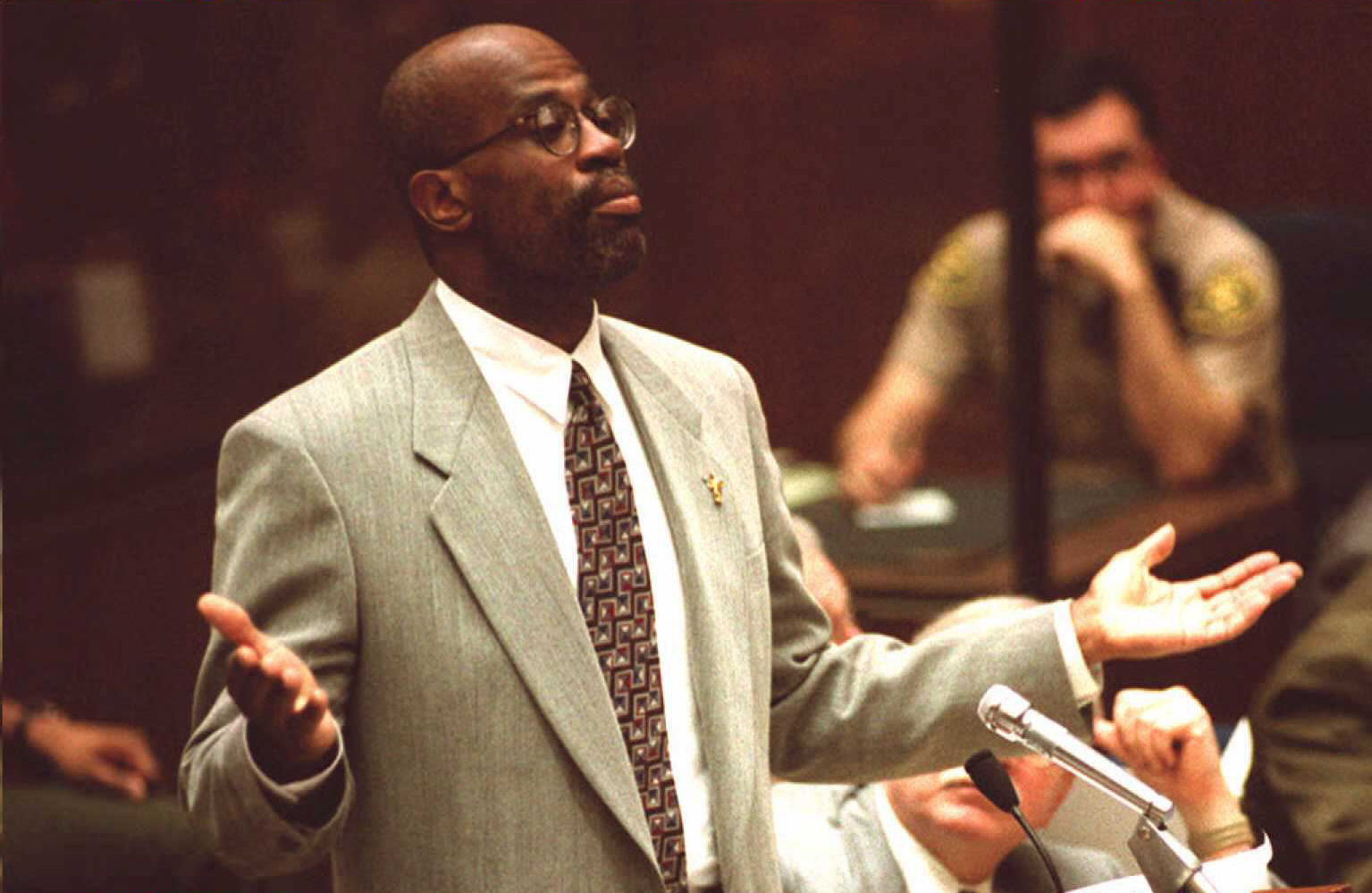 Deputy District Attorney Chris Darden asks Judge L