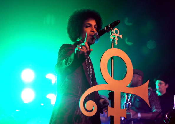 Prince Performs With Liv Warfield and NPG Horns