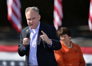 Tim Kaine campaigns for Hillary Clinton in Charlotte