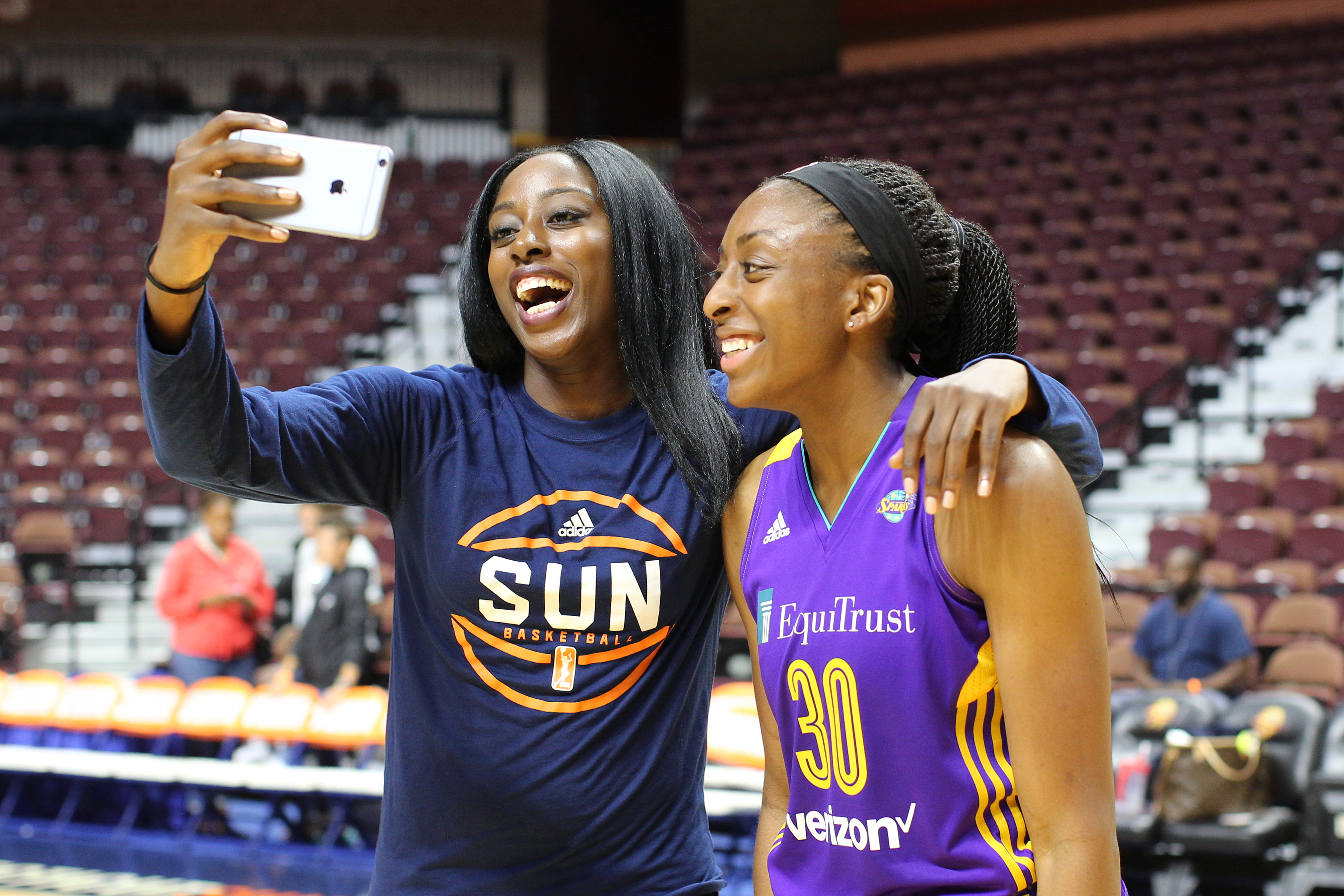 Los Angeles Sparks Vs Connecticut Sun