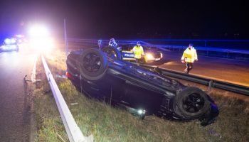 Driver flees after traffic accident on motorway 25