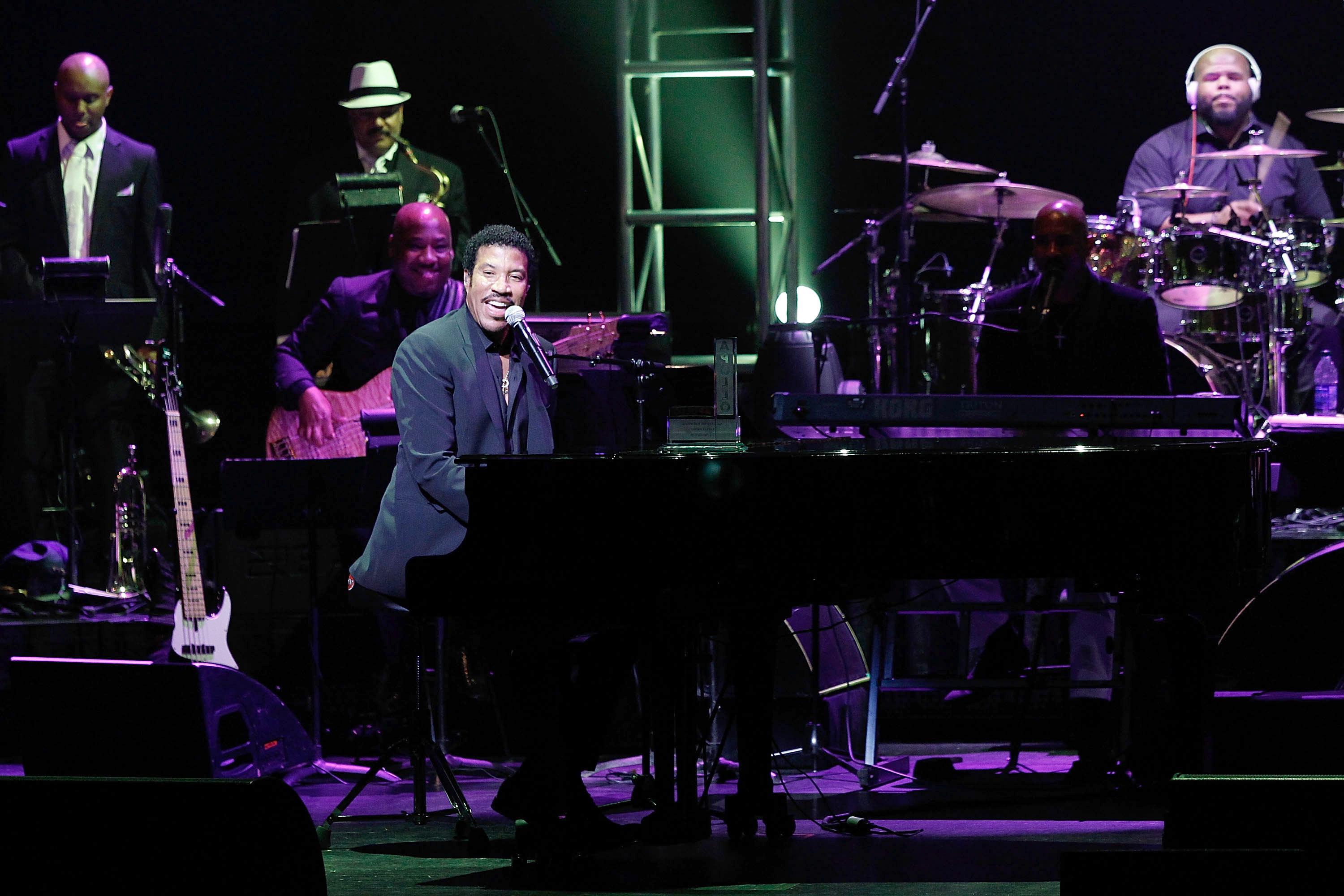 7th Annual Apollo Spring Gala Benefit