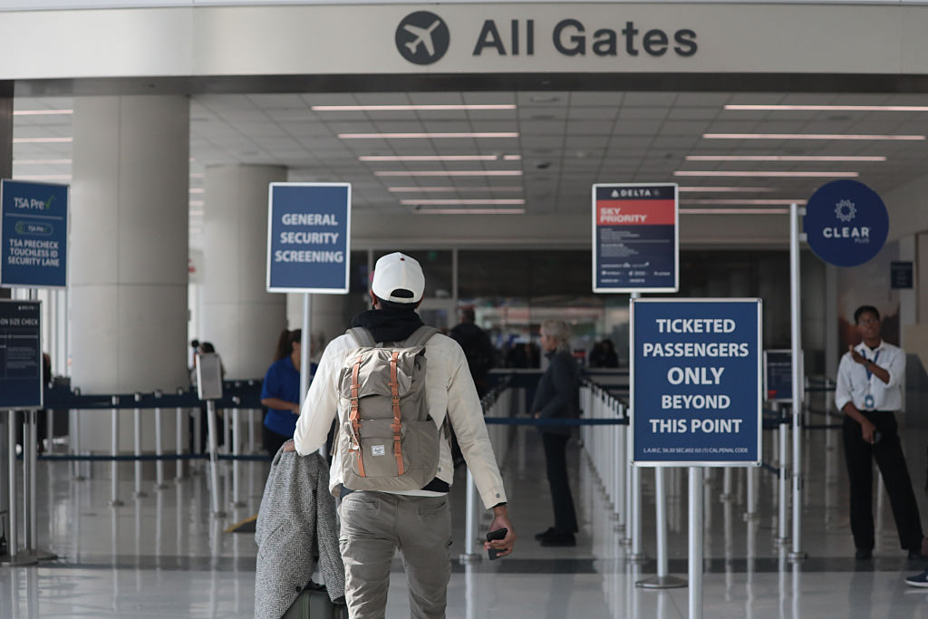 Government shutdown continues to weigh on airports in Los Angeles