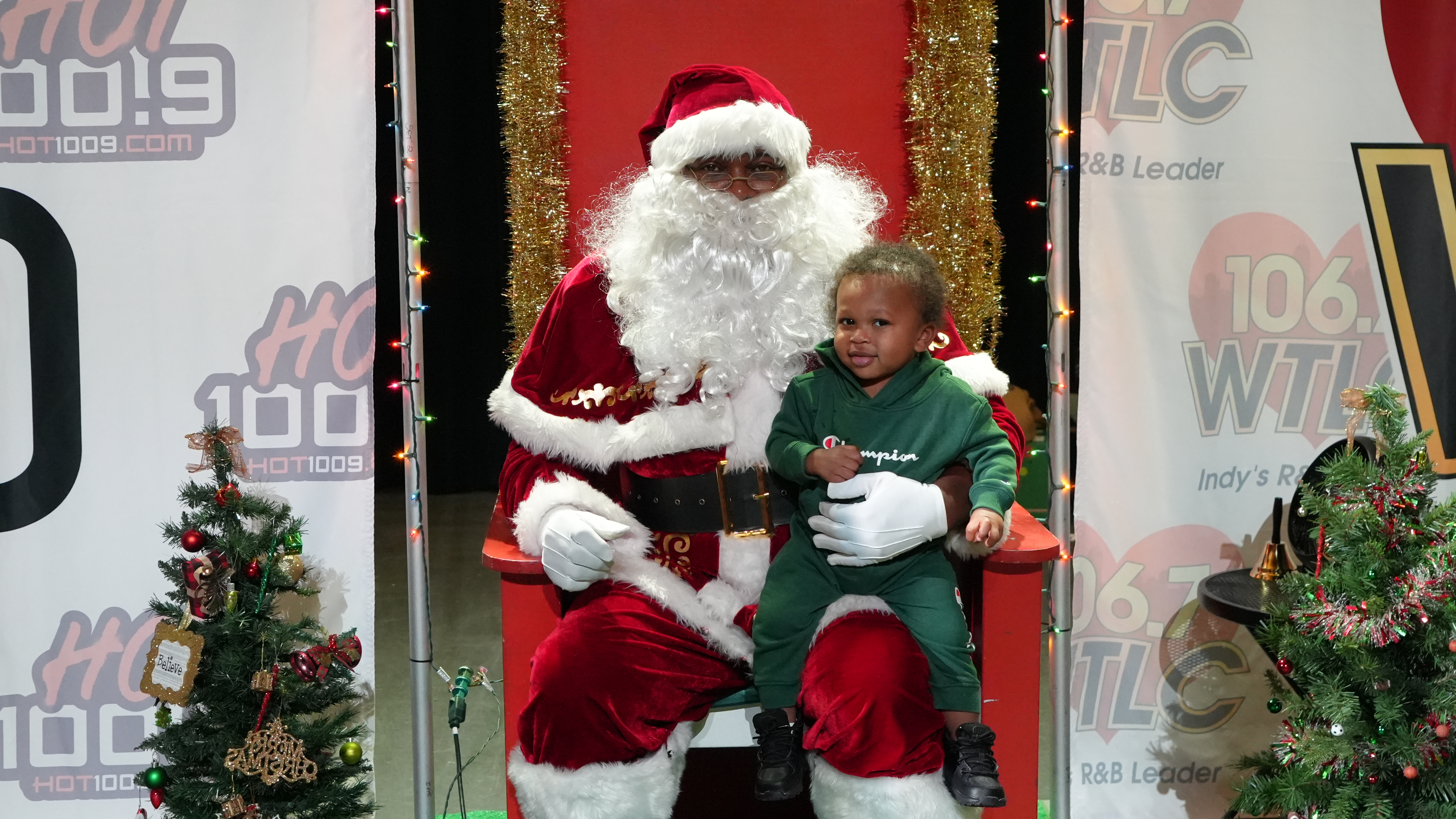 Black Santa Photos 2025