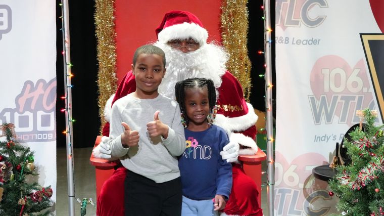 Black Santa Photos 2025