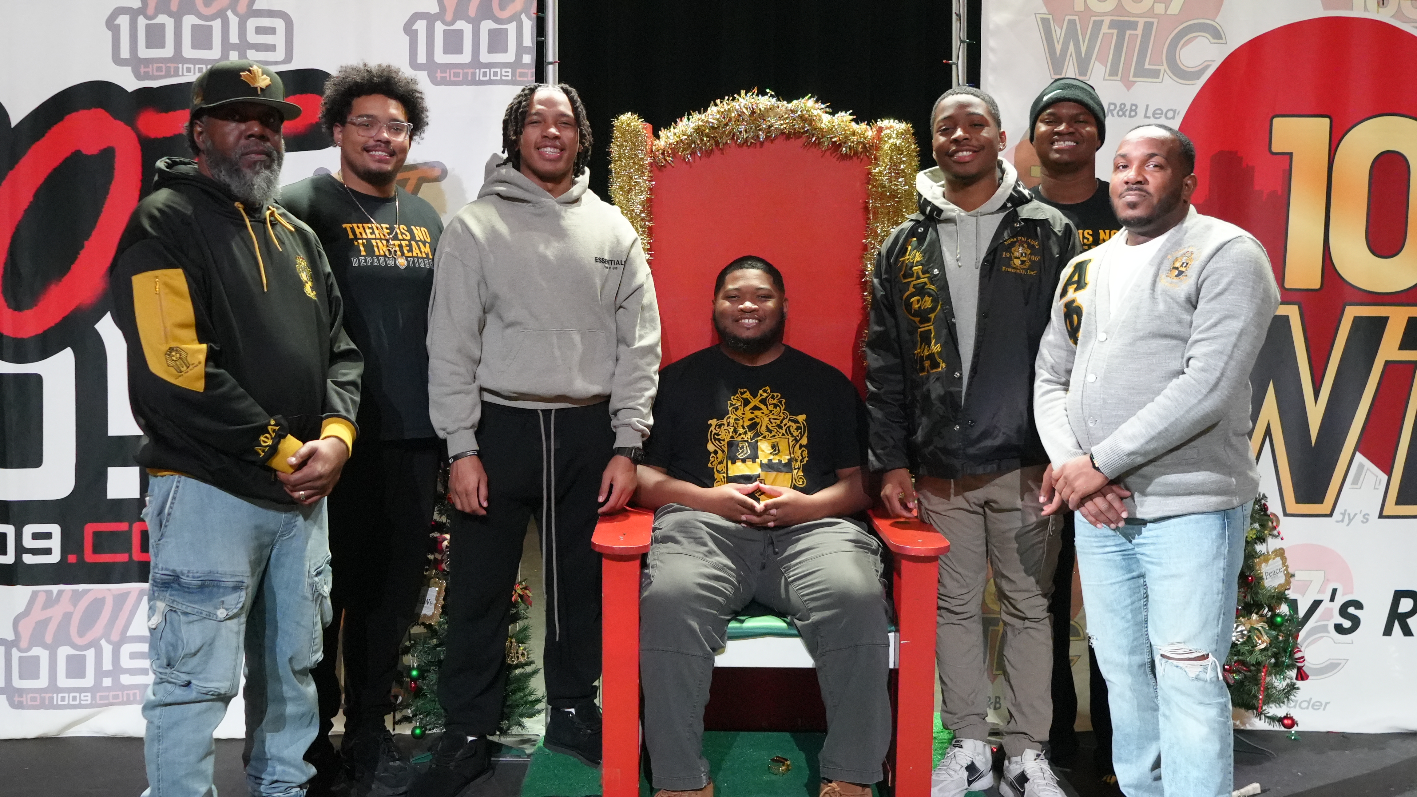 Black Santa Photos 2025