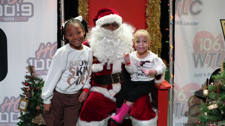 Black Santa Photos 2025