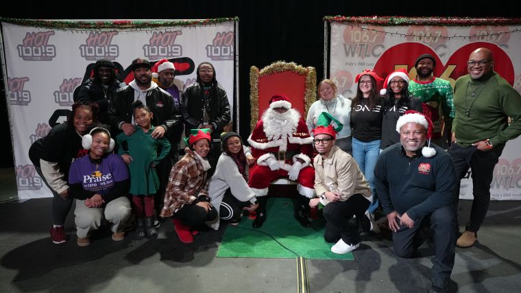 Black Santa Photos 2025