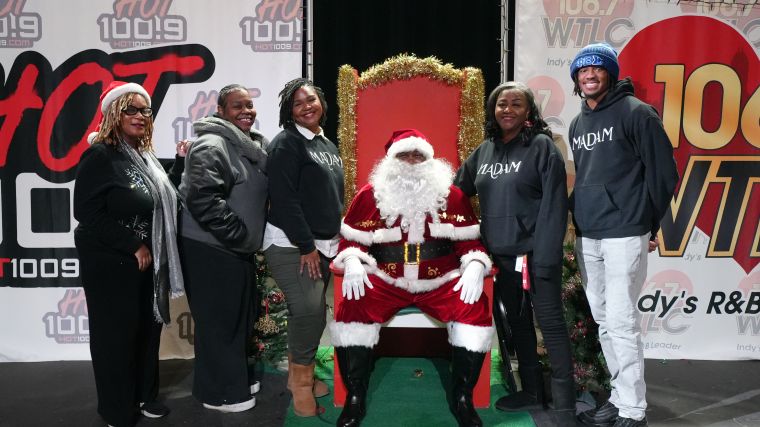 Black Santa Photos 2025