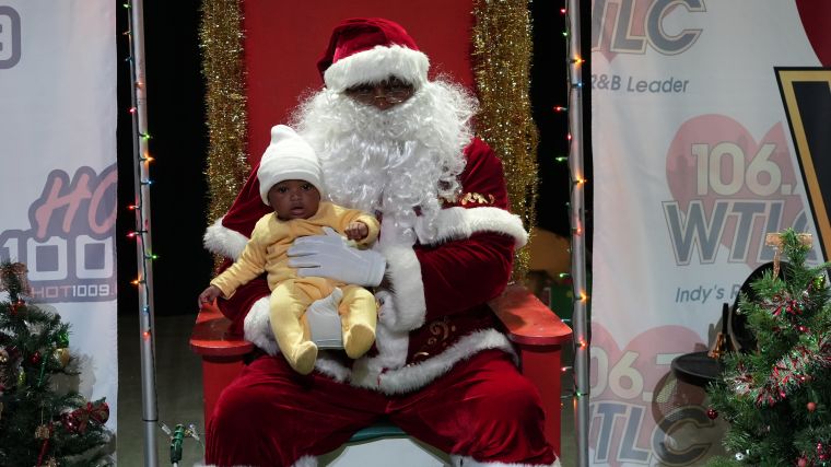 Black Santa Photos 2025