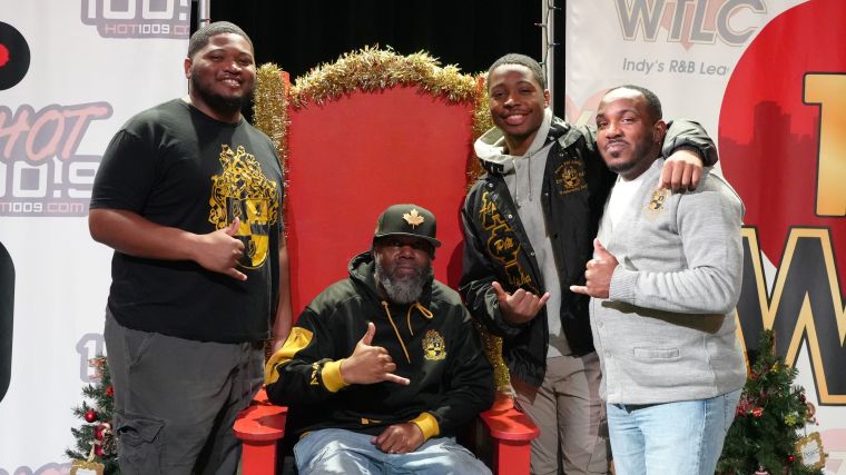 Black Santa Photos 2025