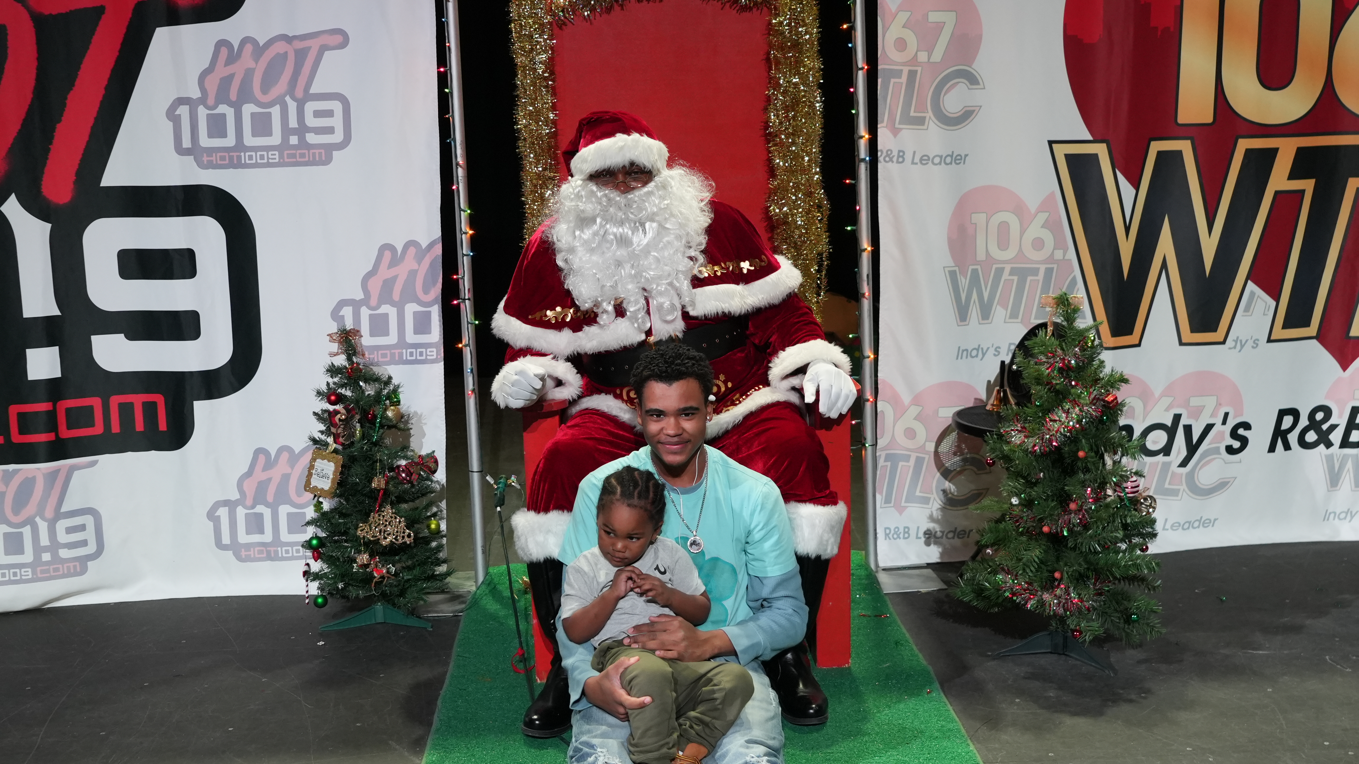 Black Santa Photos 2025