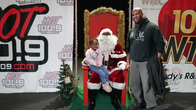 Black Santa Photos 2025