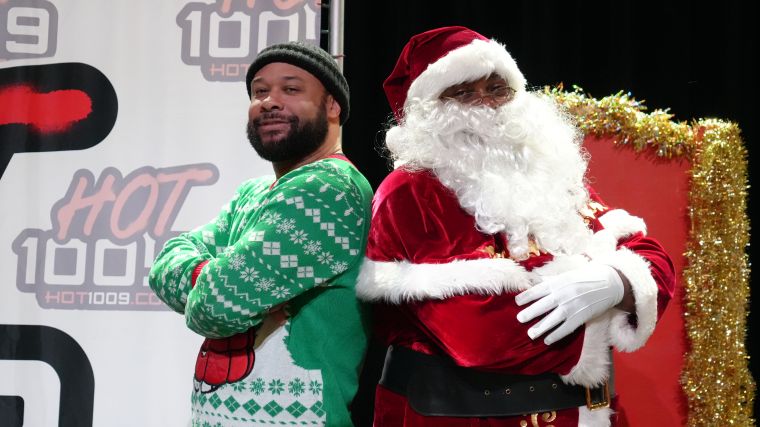 Black Santa Photos 2025