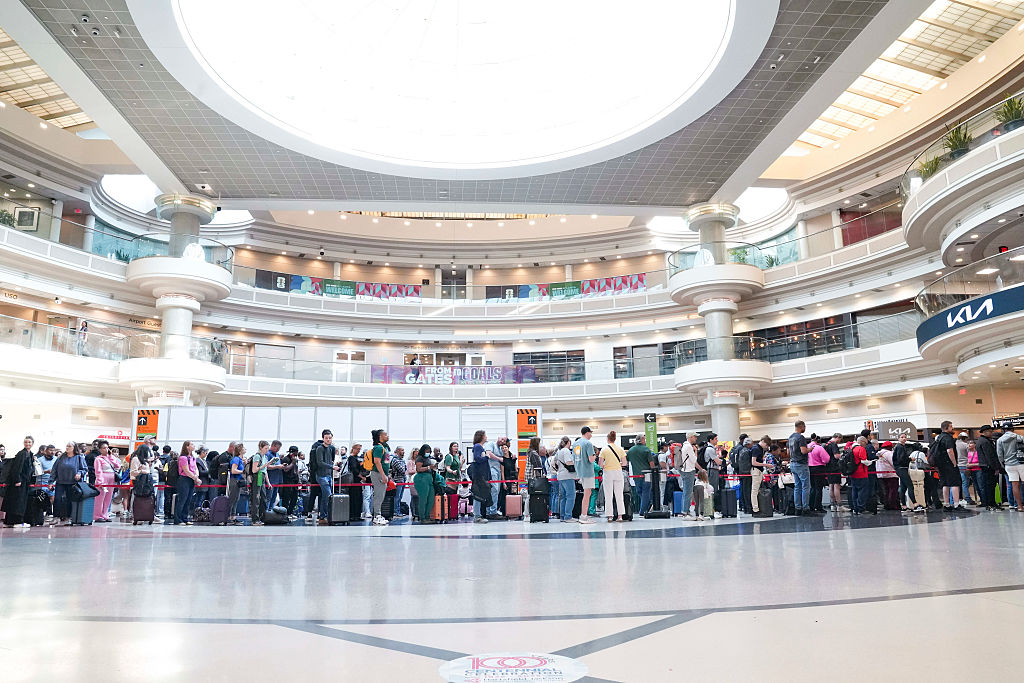 Trump Says He'll Send ICE Agents To Airports If DHS Remains Unfunded